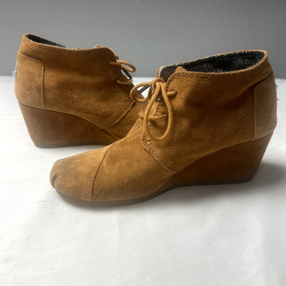 Toms Boots Womens 8.5‎ Brown Hidden Wedge Suede Ankle Bootie Lace Up Casual